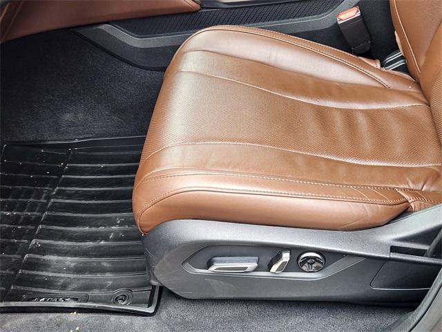 used 2022 Acura MDX car, priced at $35,900