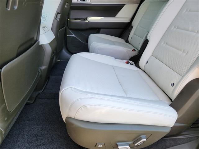 new 2025 Hyundai SANTA FE HEV car, priced at $49,740