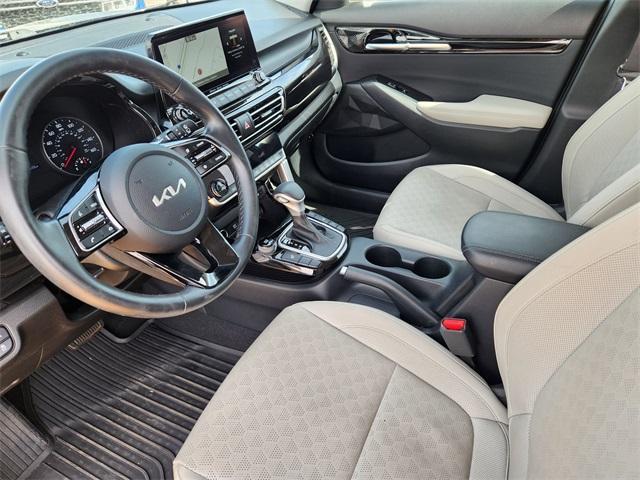 used 2023 Kia Seltos car, priced at $21,900