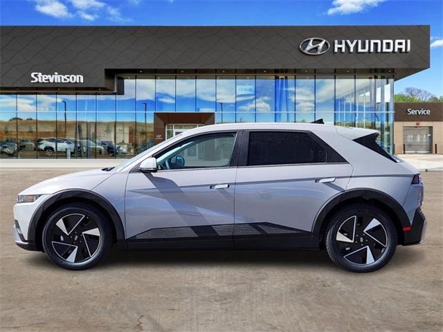 new 2025 Hyundai IONIQ 5 car, priced at $44,624