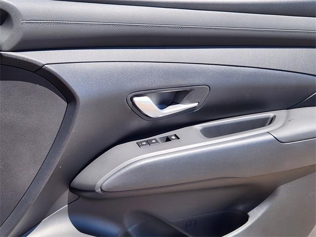 new 2025 Hyundai TUCSON Hybrid car, priced at $36,486