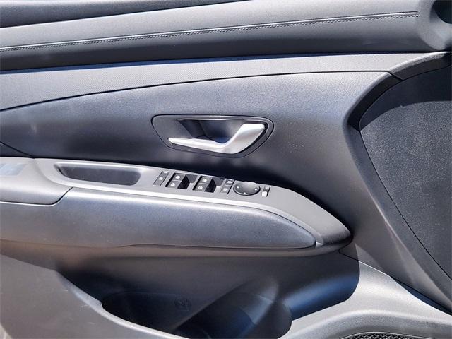 new 2025 Hyundai TUCSON Hybrid car, priced at $36,486