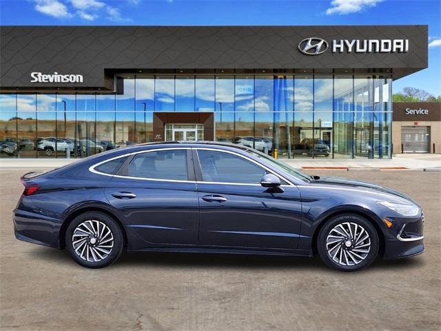 used 2021 Hyundai Sonata Hybrid car, priced at $18,700
