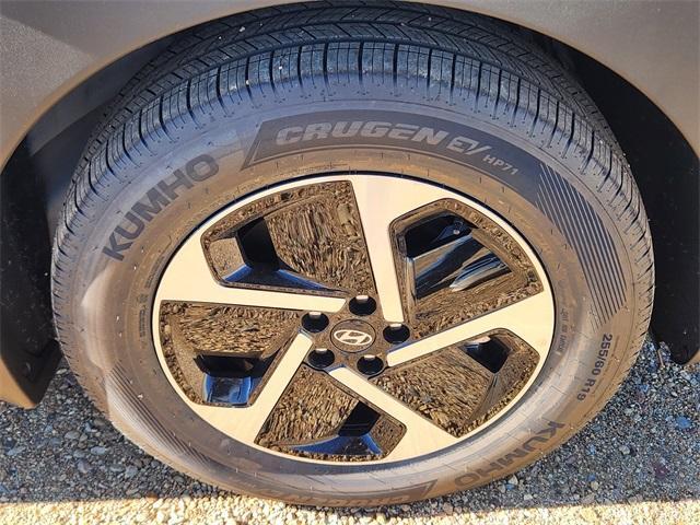 new 2026 Hyundai IONIQ 9 car, priced at $60,885