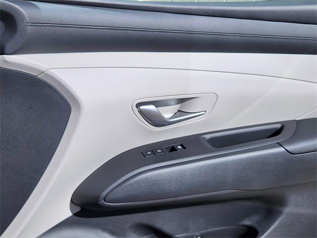 new 2026 Hyundai TUCSON Hybrid car, priced at $33,145