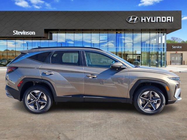 new 2026 Hyundai TUCSON Hybrid car, priced at $36,844