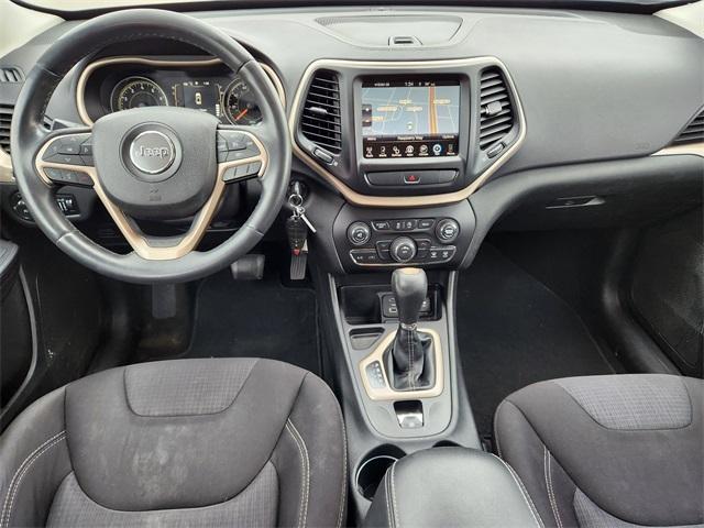 used 2015 Jeep Cherokee car, priced at $10,900