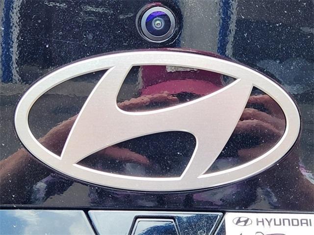 new 2024 Hyundai Elantra car, priced at $30,859
