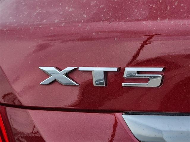 used 2018 Cadillac XT5 car, priced at $17,990
