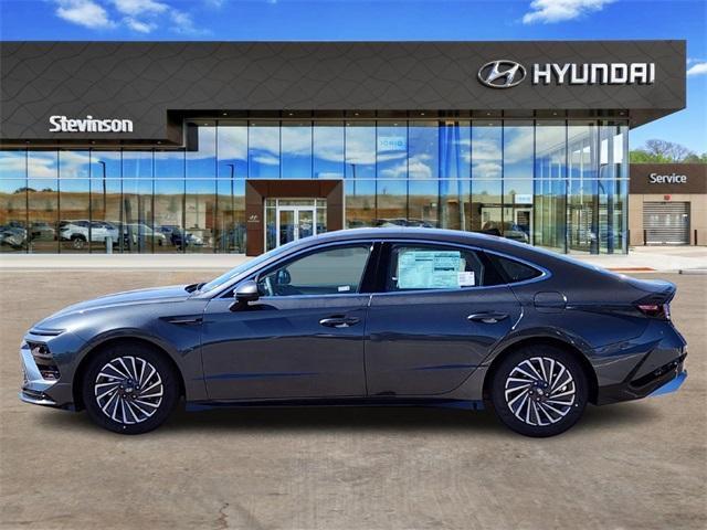 new 2026 Hyundai Sonata Hybrid car, priced at $40,449
