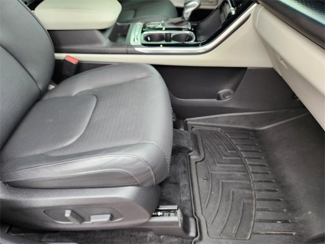 used 2024 Kia Carnival car, priced at $41,990