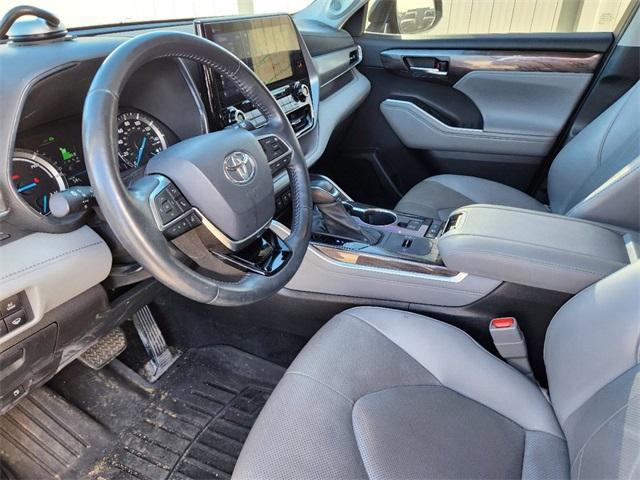 used 2021 Toyota Highlander Hybrid car, priced at $41,300