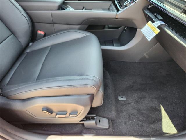 new 2025 Hyundai SANTA FE HEV car, priced at $48,773