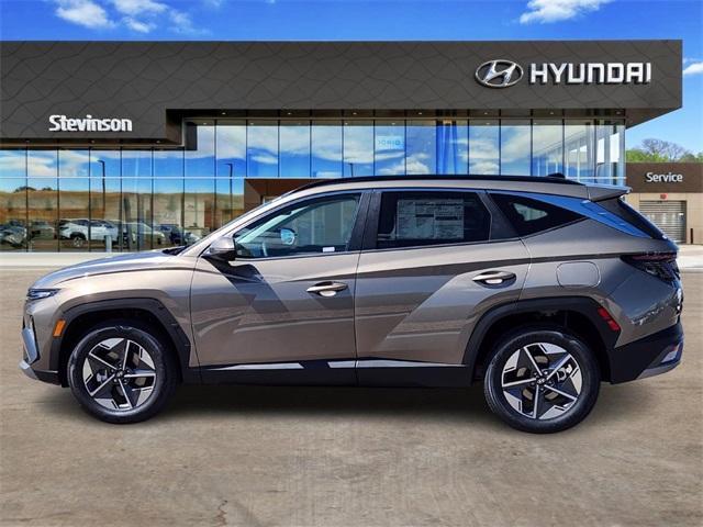 new 2025 Hyundai TUCSON Hybrid car, priced at $36,458