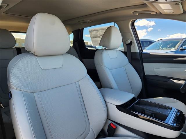 new 2025 Hyundai TUCSON Hybrid car, priced at $36,458