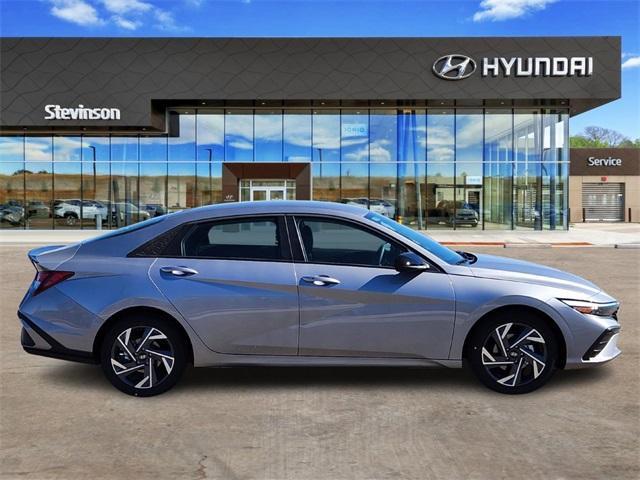 new 2025 Hyundai Elantra car, priced at $23,109