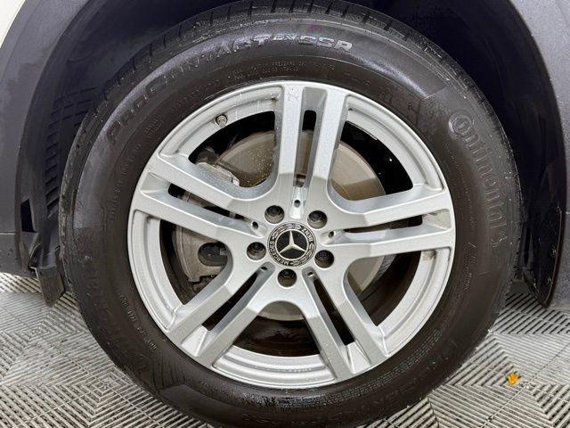 used 2021 Mercedes-Benz GLB 250 car, priced at $24,990