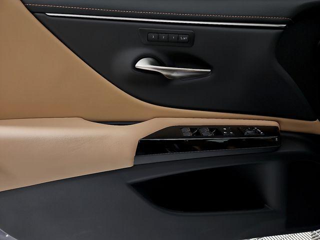 new 2025 Lexus ES 350 car, priced at $50,024