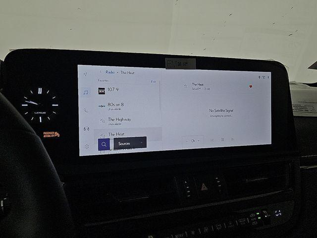 new 2025 Lexus ES 350 car, priced at $50,024