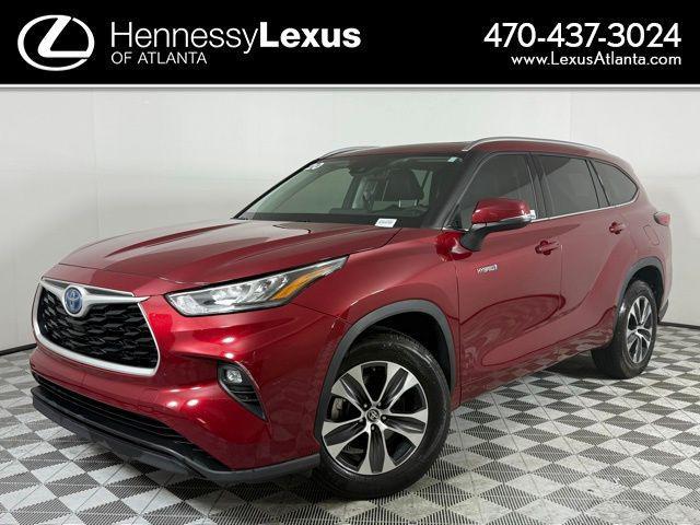 used 2020 Toyota Highlander Hybrid car, priced at $30,490