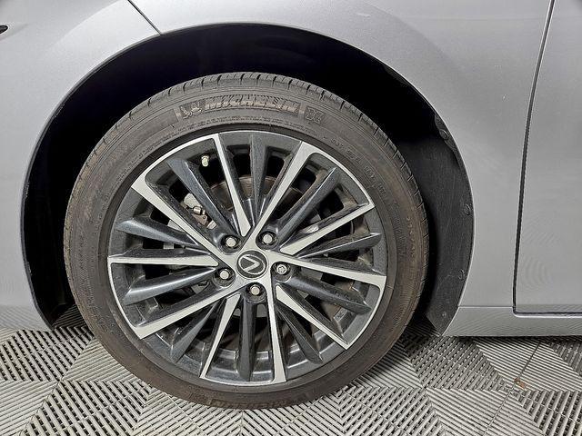 used 2024 Lexus ES 350 car, priced at $43,990