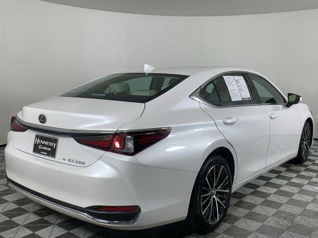 used 2024 Lexus ES 250 car, priced at $40,990