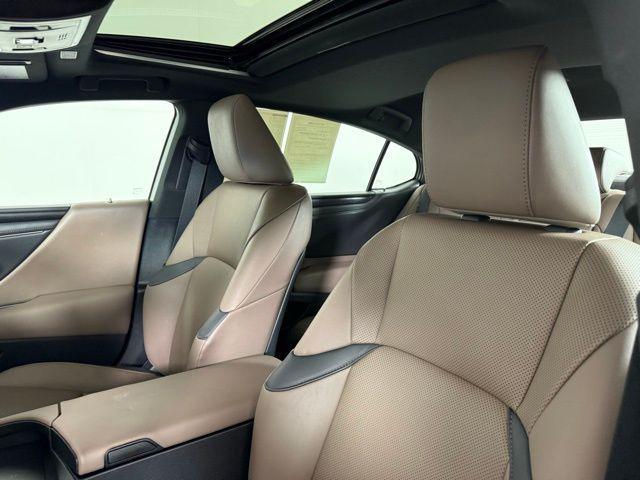 used 2023 Lexus ES 350 car, priced at $38,990