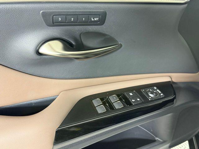 used 2023 Lexus ES 350 car, priced at $38,990