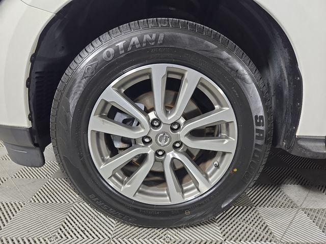used 2013 Nissan Pathfinder car, priced at $7,490