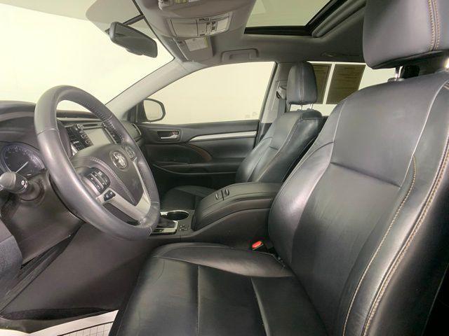 used 2015 Toyota Highlander car, priced at $19,990