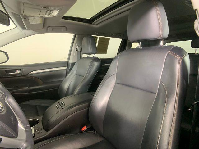 used 2015 Toyota Highlander car, priced at $19,990