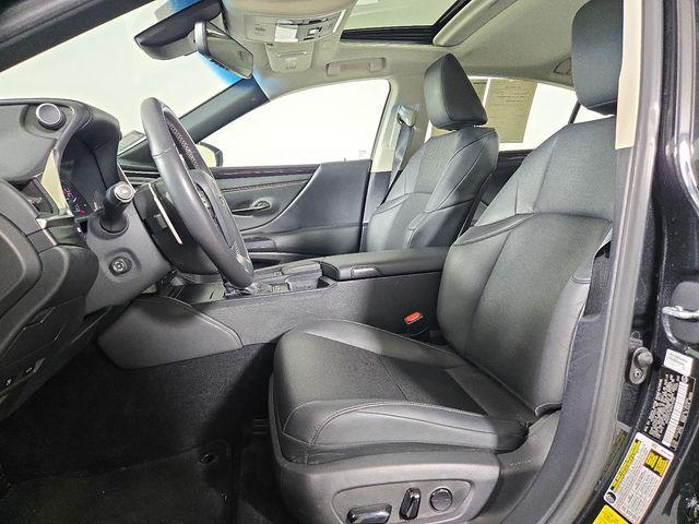 used 2021 Lexus ES 300h car, priced at $32,490