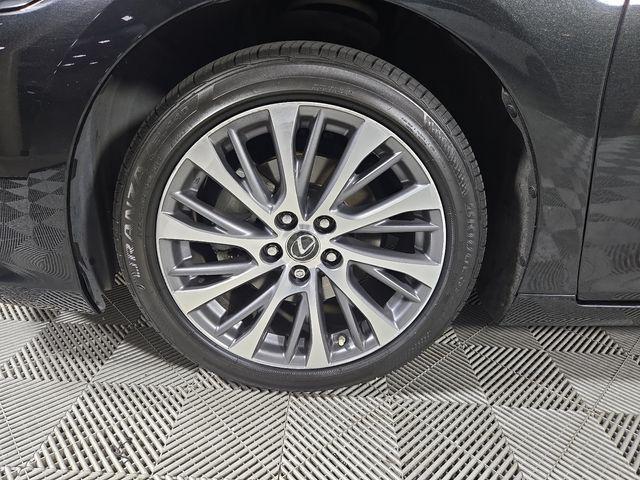 used 2021 Lexus ES 300h car, priced at $32,490