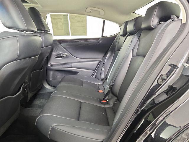 used 2021 Lexus ES 300h car, priced at $32,490