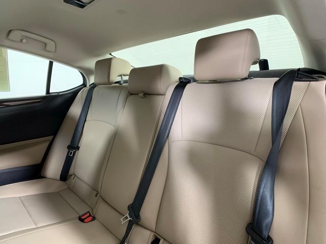 used 2019 Lexus ES 300h car, priced at $24,990