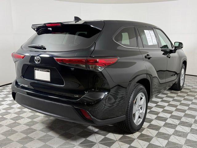 used 2020 Toyota Highlander car, priced at $22,990