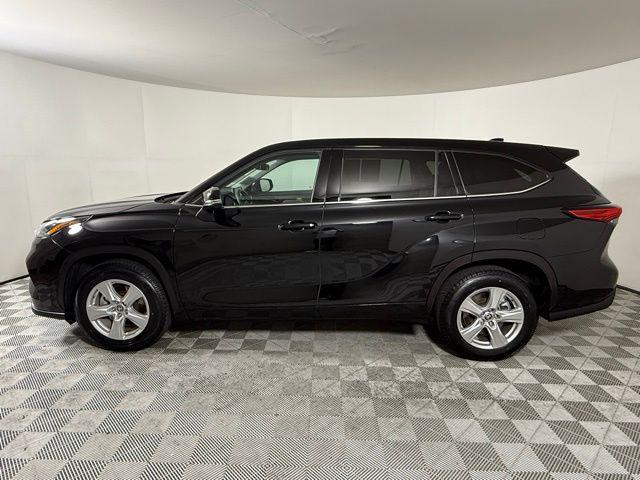 used 2020 Toyota Highlander car, priced at $22,990