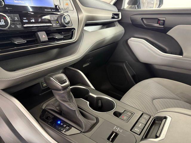 used 2020 Toyota Highlander car, priced at $22,990