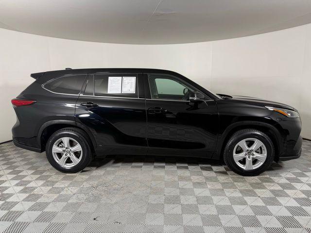 used 2020 Toyota Highlander car, priced at $22,990