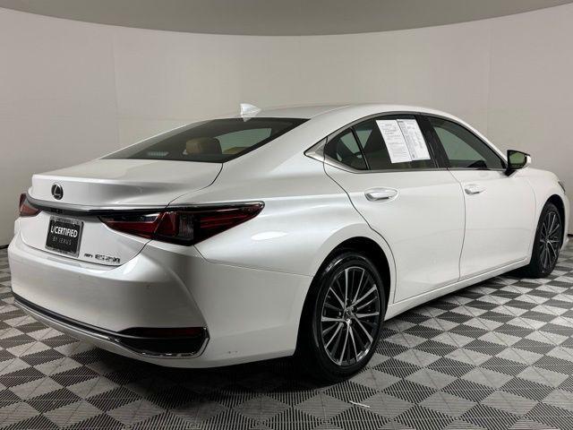 used 2024 Lexus ES 250 car, priced at $40,490