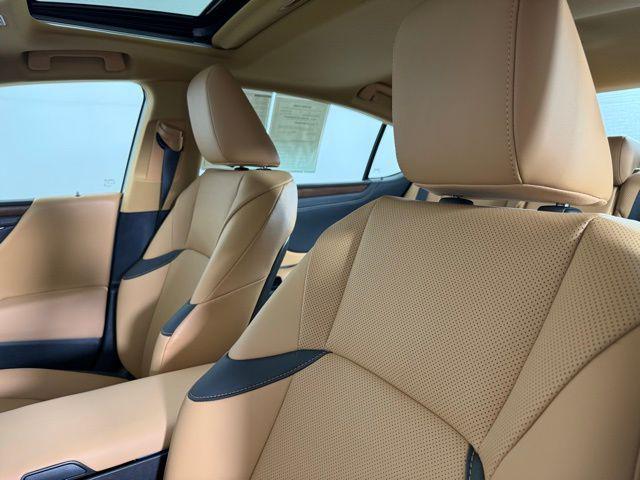 used 2024 Lexus ES 250 car, priced at $40,490