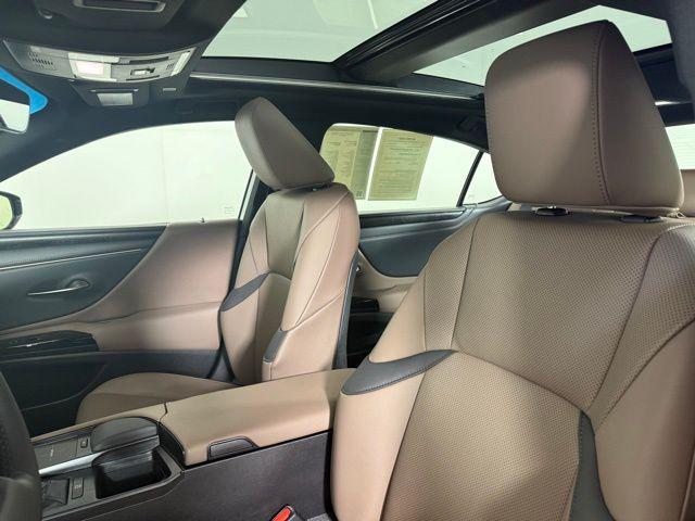 used 2022 Lexus ES 350 car, priced at $36,990