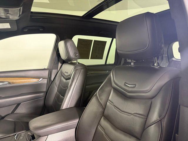 used 2022 Cadillac XT6 car, priced at $27,990