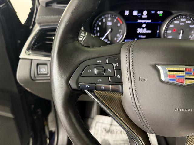 used 2022 Cadillac XT6 car, priced at $27,990