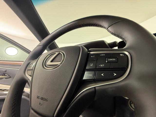 used 2024 Lexus ES 300h car, priced at $46,990