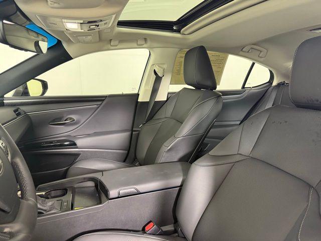 used 2024 Lexus ES 350 car, priced at $40,990