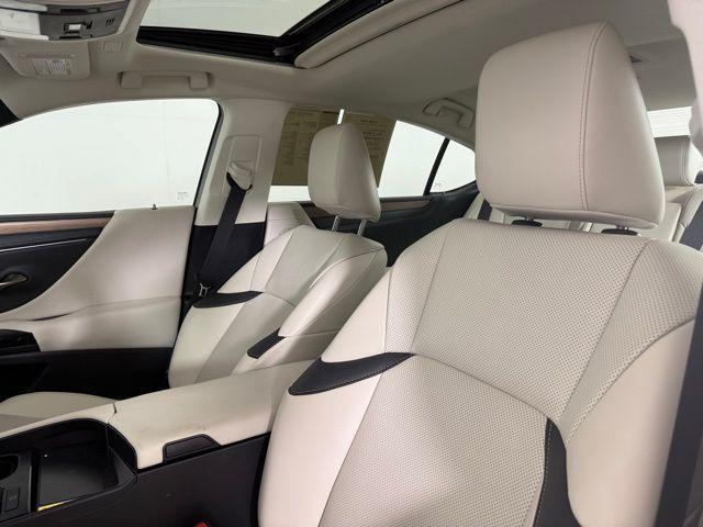 used 2024 Lexus ES 250 car, priced at $41,990