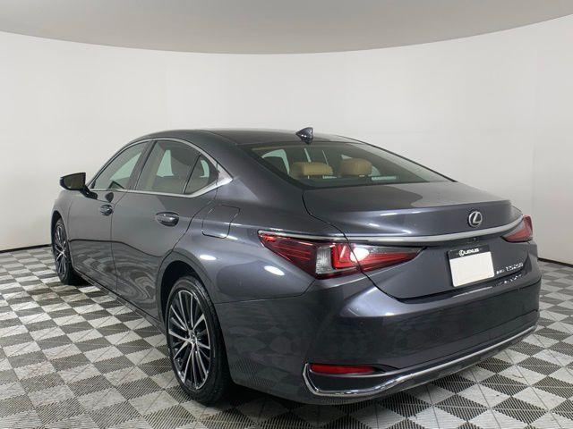 used 2024 Lexus ES 250 car, priced at $40,990