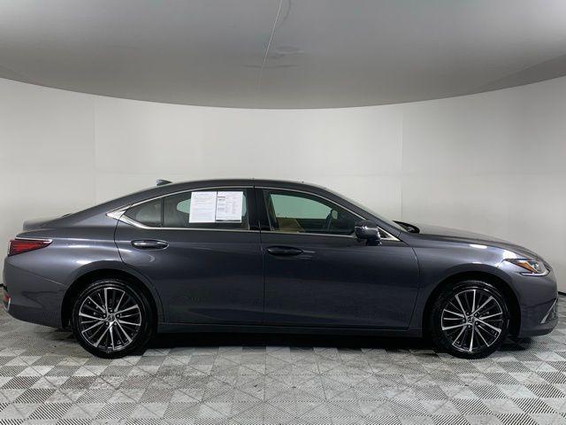 used 2024 Lexus ES 250 car, priced at $40,990