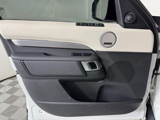used 2022 Land Rover Discovery car, priced at $30,490